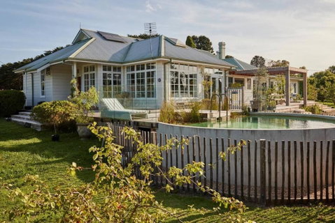 Seymour House - Accommodation Directory 0