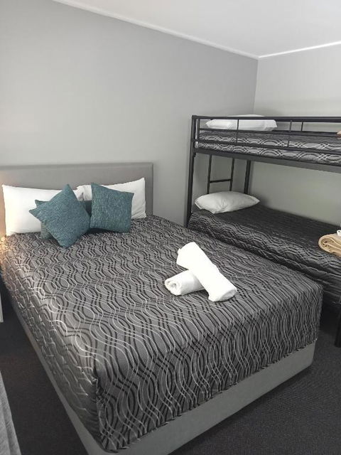 Solomon Inn Motel Figtree - Accommodation Directory 3