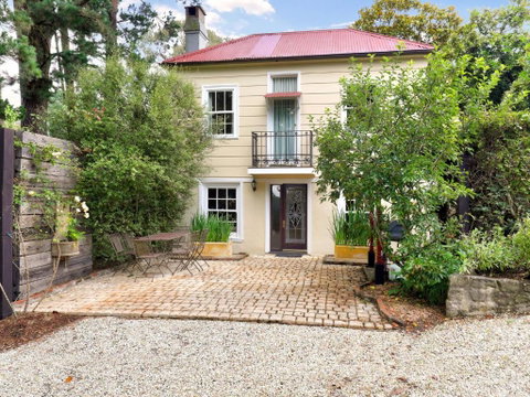 The Coach House - Accommodation Directory 0