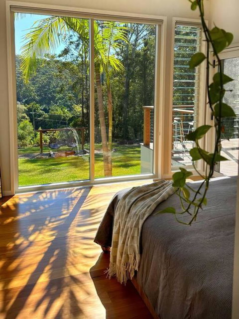 The Escape Home - Accommodation Directory 2