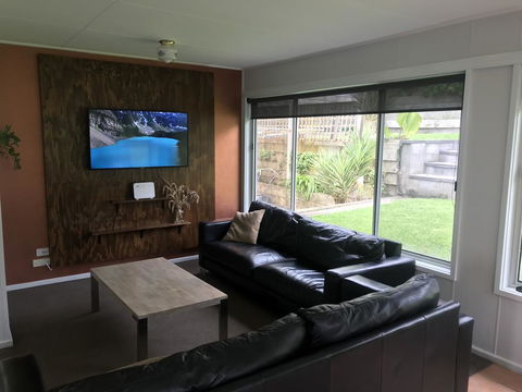 BEACHPOINT COTTAGE - Accommodation Directory 1