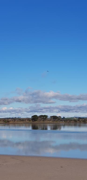 Beachside Retreat West Inlet - Accommodation Directory 3