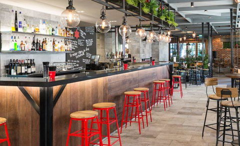 Beer Deluxe Albury - Accommodation Directory 0