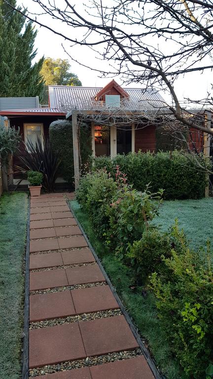 Bella Rouge Cottage Bright - Accommodation Directory 3