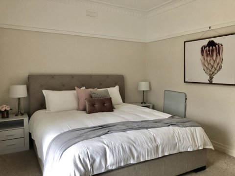 Belle Of Bright And Studio - Accommodation Directory 3