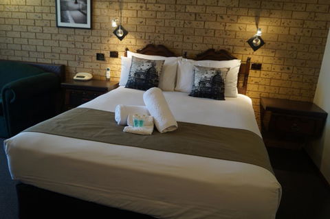 Belltower Motor Inn - Accommodation Directory 2