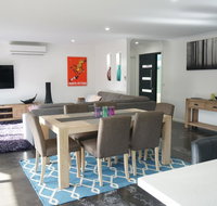 Ben's Place - modern  convenient - Accommodation Directory