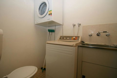 Benny's 3/25 Park Road - Accommodation Directory 1
