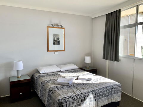 Bermagui Beach Hotel - Accommodation Directory 2