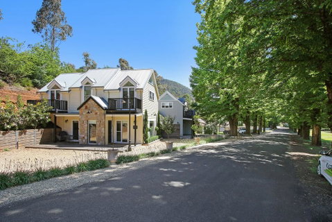 Beyond Bliss - Guesthouse 1 - Accommodation Directory 3
