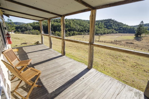 Big Yango House - Accommodation Directory 2