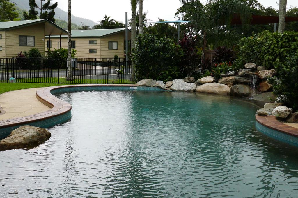 Redlynch QLD Accommodation Directory