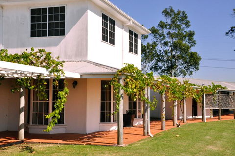 Bimbadgen - Accommodation Directory 1