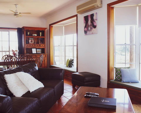 Bimbadgen - Accommodation Directory 0