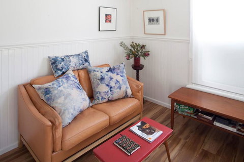 Bird House - Accommodation Directory 1