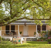 Bird House - Accommodation Directory