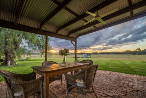 Blaxland's Cottage - Accommodation Directory 1