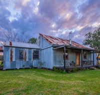 Blaxland's Cottage - Accommodation Directory