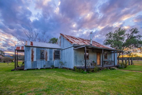 Blaxland's Cottage - Accommodation Directory 0
