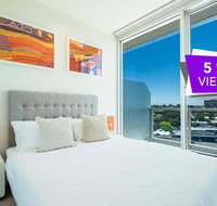Blue Moon at Watson - Wifi - Gym - Pool - Cafe - Accommodation Directory