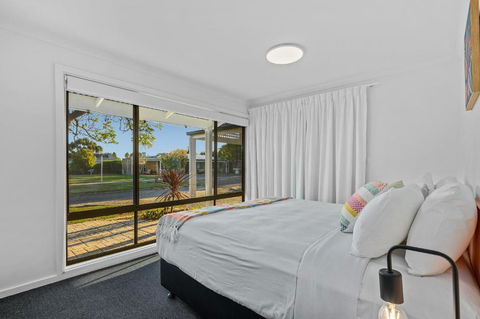 The Shore Guest House Milang - Accommodation Directory 1