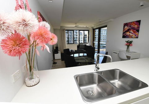 WATERFRONT DARWIN TROPICAL DELIGHT - Accommodation Directory 1