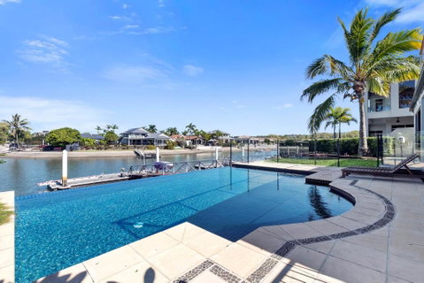 YALLA24-Luxury Resort Style Home - Accommodation Directory 1
