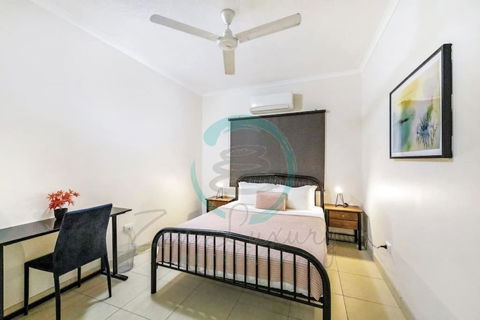 ZEN FORESHORE Cozy 2-BR, 2-BA Holiday Home + Pool - Accommodation Directory 2