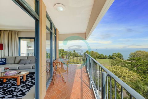 ZEN88 Esplanade: 3-BR Luxury Suite Near Waterfront - Accommodation Directory 0