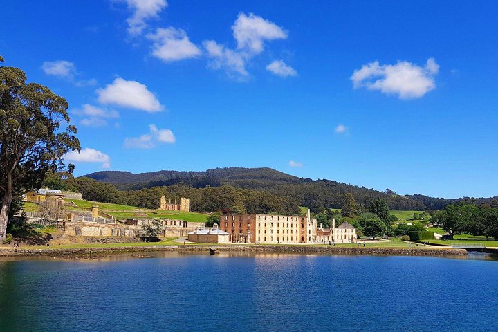 Hobart TAS Accommodation Directory