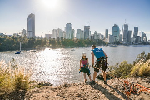 Abseiling The Kangaroo Point Cliffs In Brisbane - Accommodation Directory 1