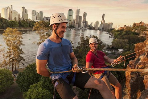 Abseiling The Kangaroo Point Cliffs In Brisbane - Accommodation Directory 5