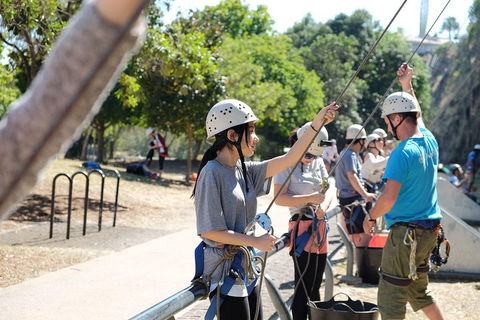 Rock Climbing At The Kangaroo Point Cliffs In Brisbane - Accommodation Directory 3