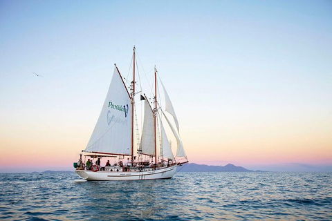 Fly & Sail Package (With Providence) - Accommodation Directory 1