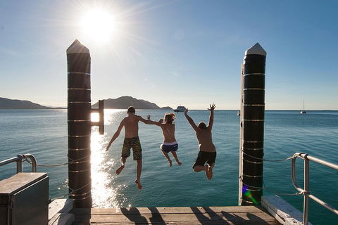 Fitzroy Island Catamaran Transfers From Cairns - Accommodation Directory 0