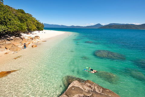 Fitzroy Island Catamaran Transfers From Cairns - Accommodation Directory 4
