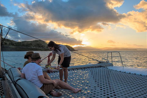 Sunset Sail In The Whitsundays - Accommodation Directory 2