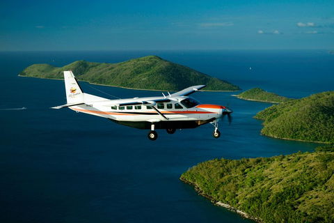 Reef And Island Scenic Flight From Airlie Beach - Accommodation Directory 3